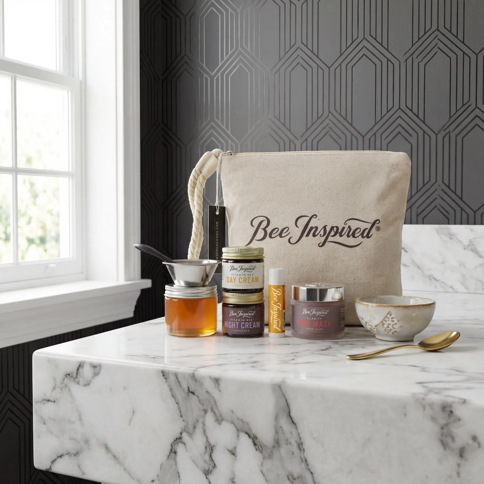 Fit For a Queen Gift Set - Image 4