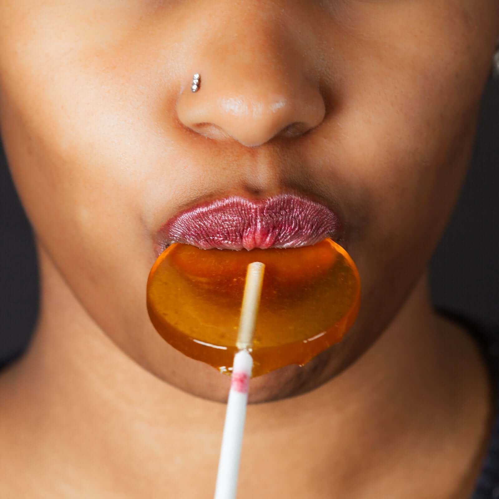 Lemon Honey Lollipops – Bag of Eight - Image 4